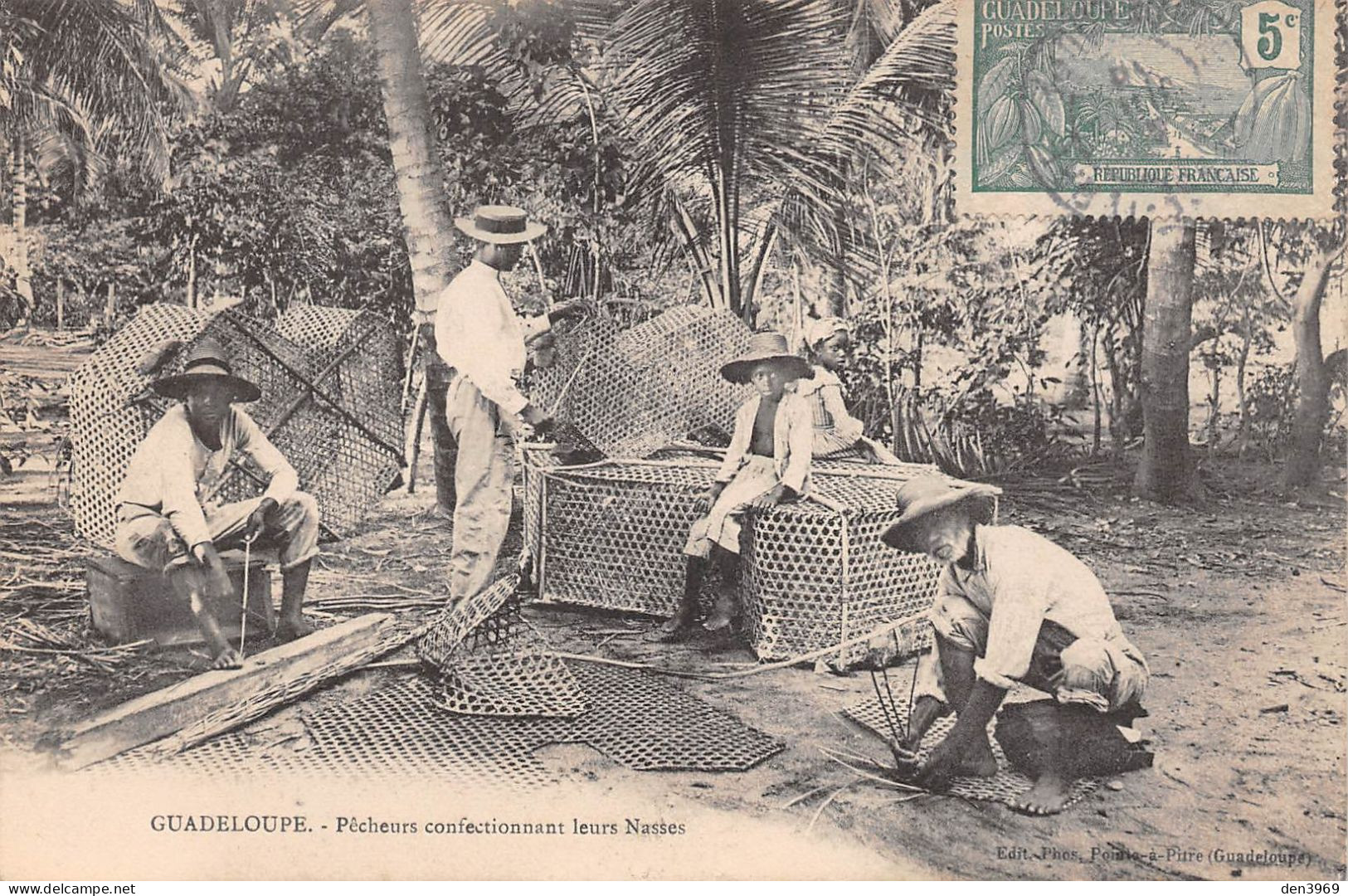 GUADELOUPE - Pêcheurs Confectionnant Leurs Nasses - Voyagé 1908 (2 Scans) - Other & Unclassified