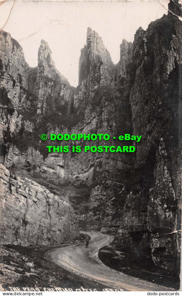 R493722 The Pass. Cheddar Cliffs. Chapman. RP. 1923 - Mondo