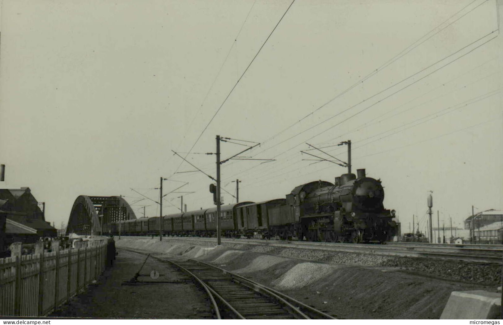 Train, à Identifier - Cliché J. Renaud - Trenes