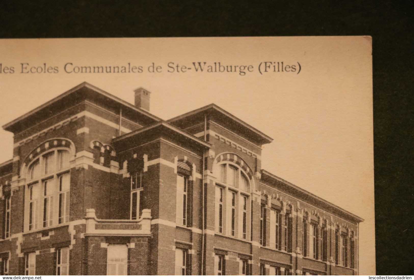 Carte Postale Les Belles écoles Communales De Sainte Walburge Filles - Luik Old School - Liège