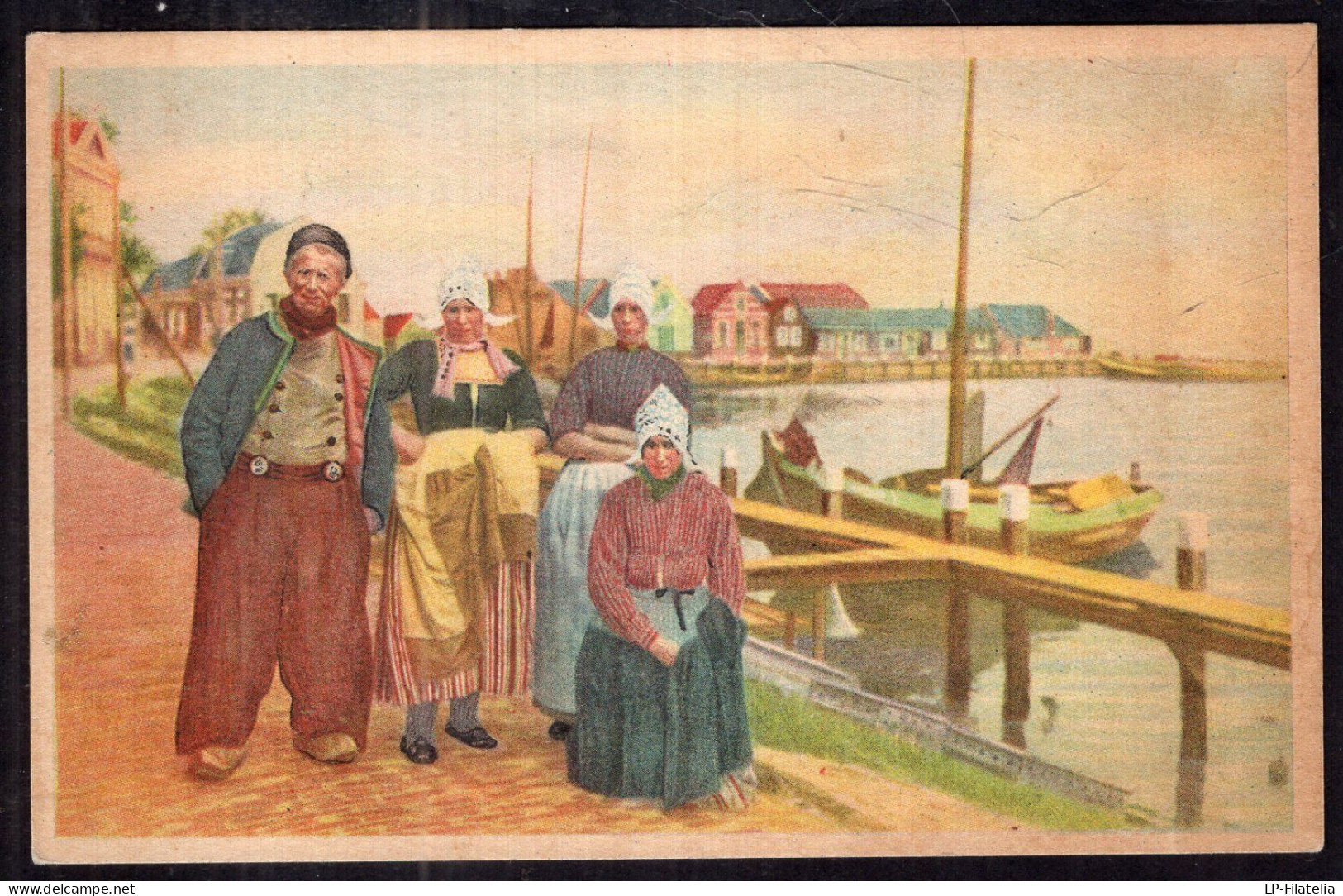 Nederland - Painting - A Man With Women In Danish Typical Clothes - On The Dyke - Costumes