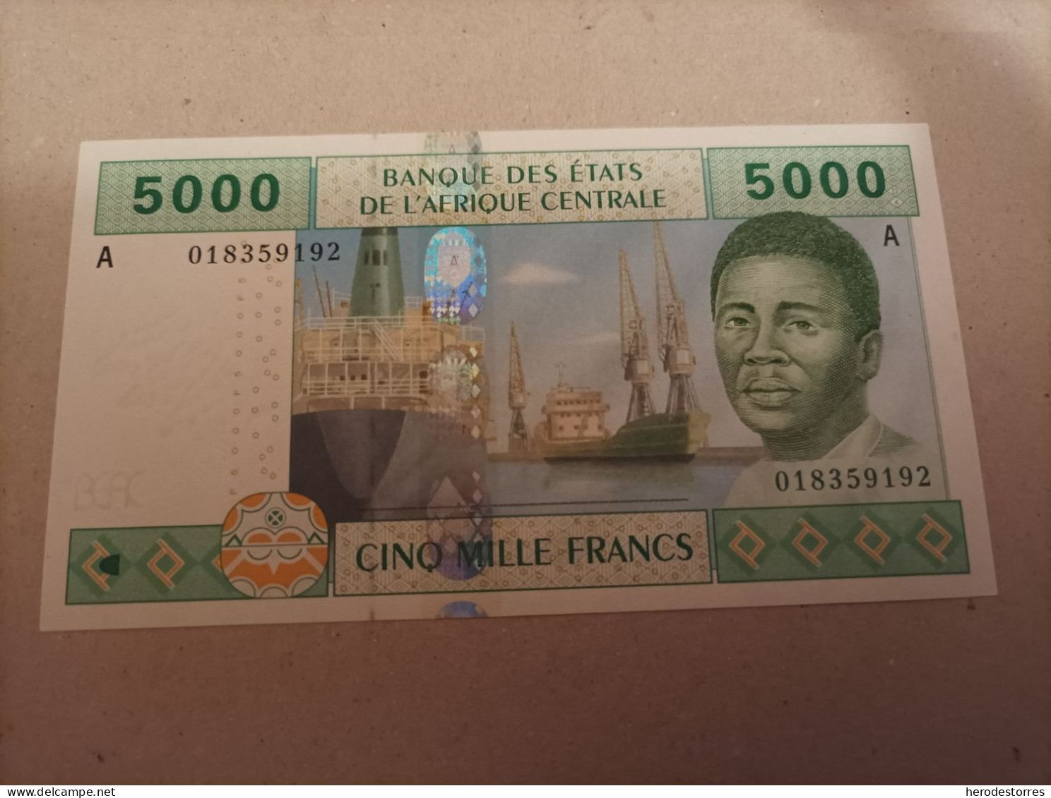 Billete Estados África Central, 5000 Francs, Serie A, Año 2002, UNC - Stati Centrafricani