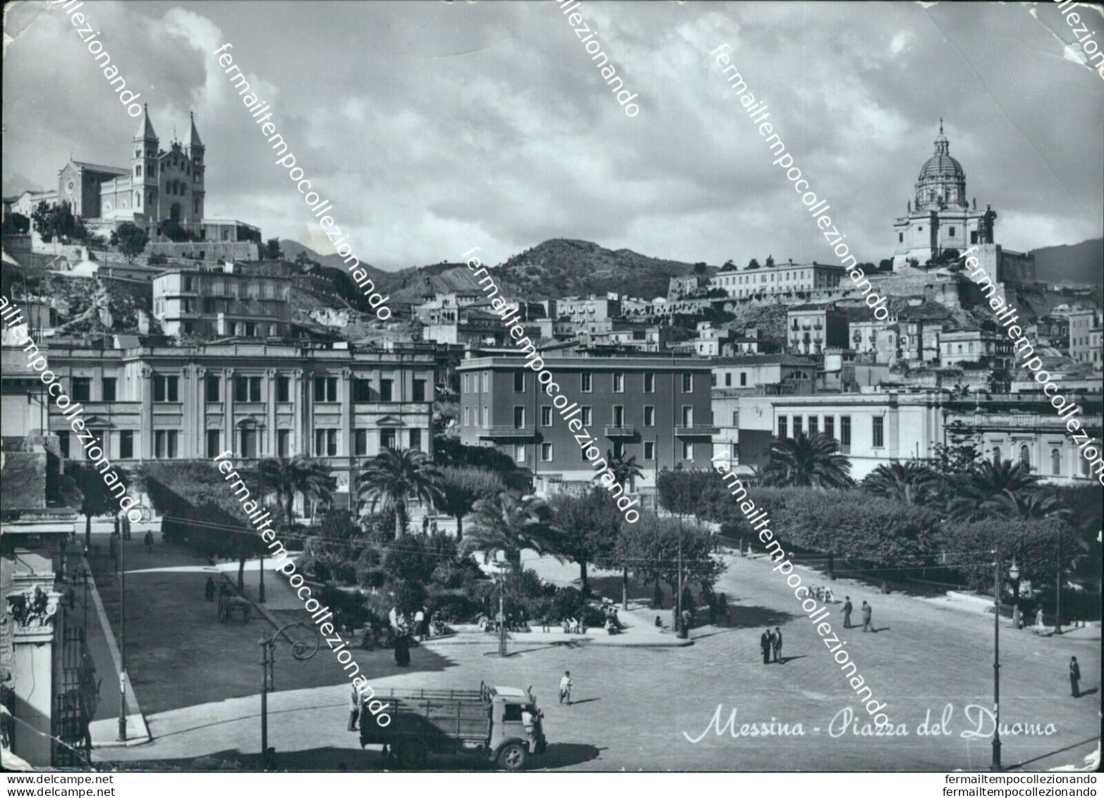 Bm619 Cartolina Messina Citta' Piazza Del Duomo - Messina