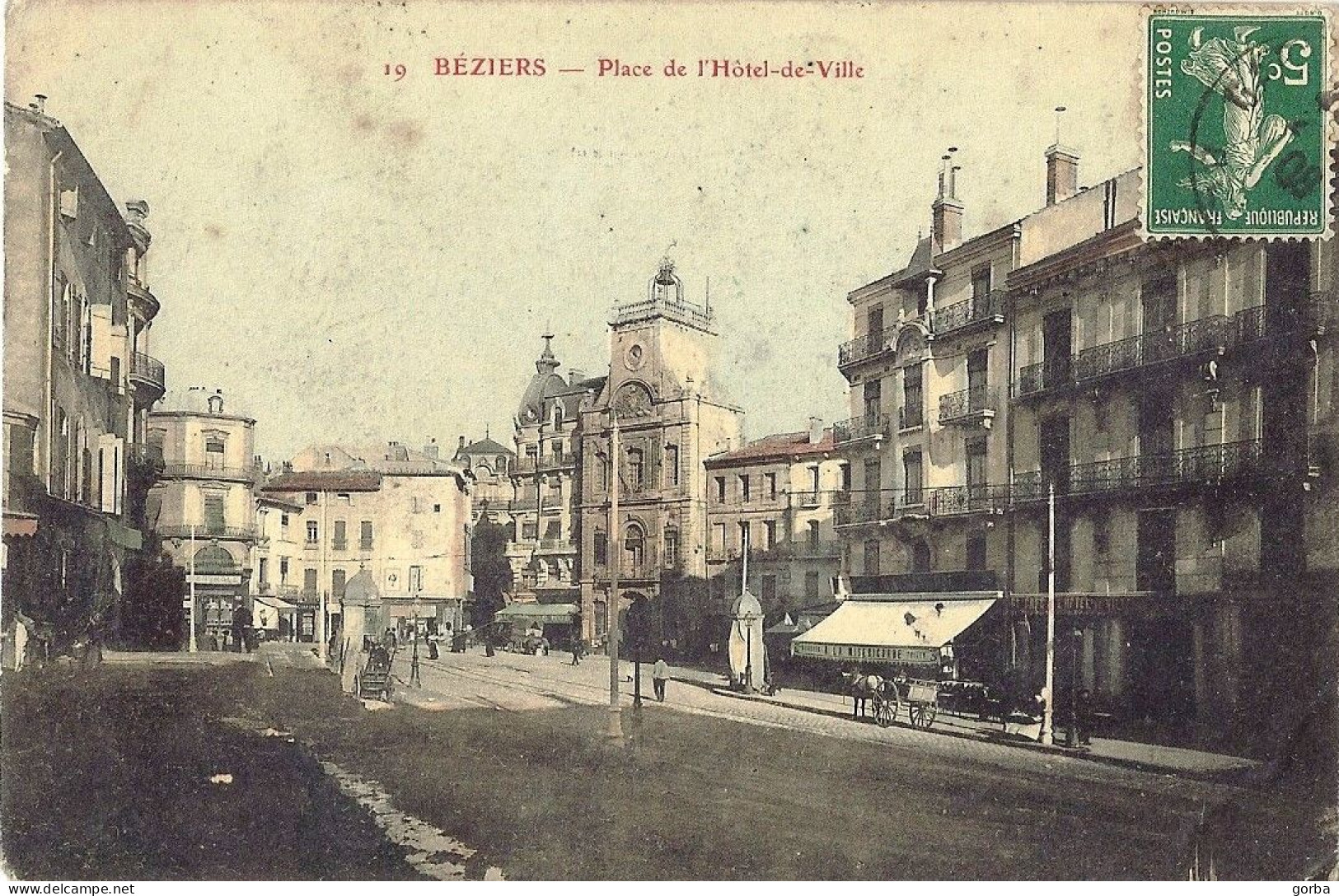 *CPA - 34 - BEZIERS - Place De L'Hôtel De Ville - Beziers