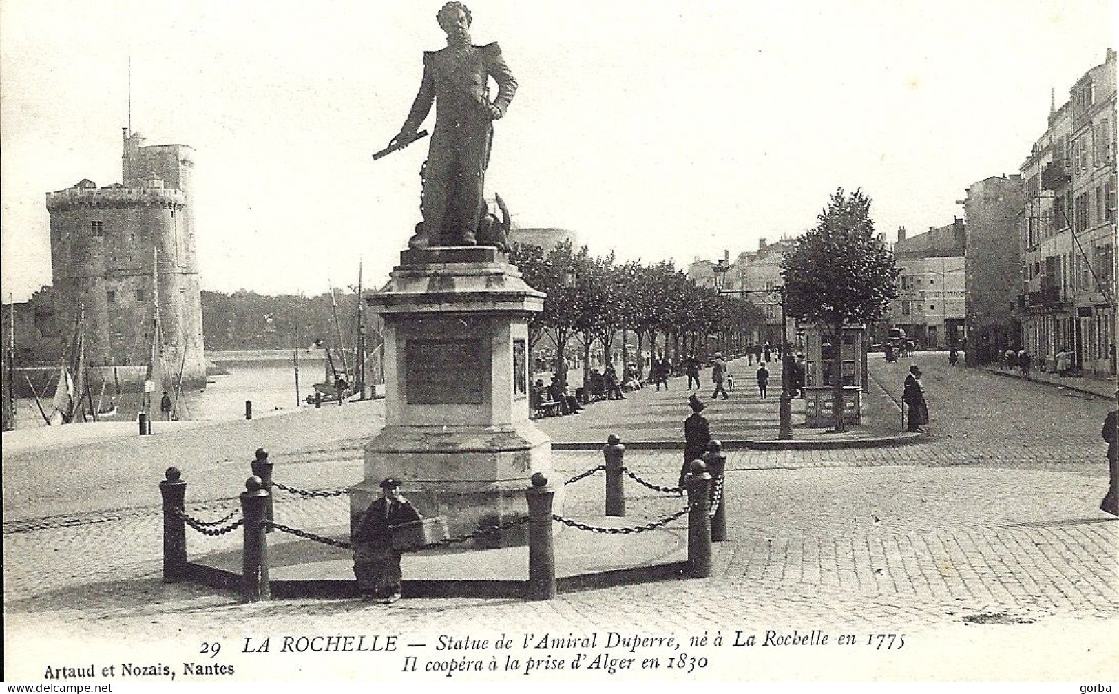 *CPA - 17 LA ROCHELLE Statue De L'amiral Duperré -animée - La Rochelle