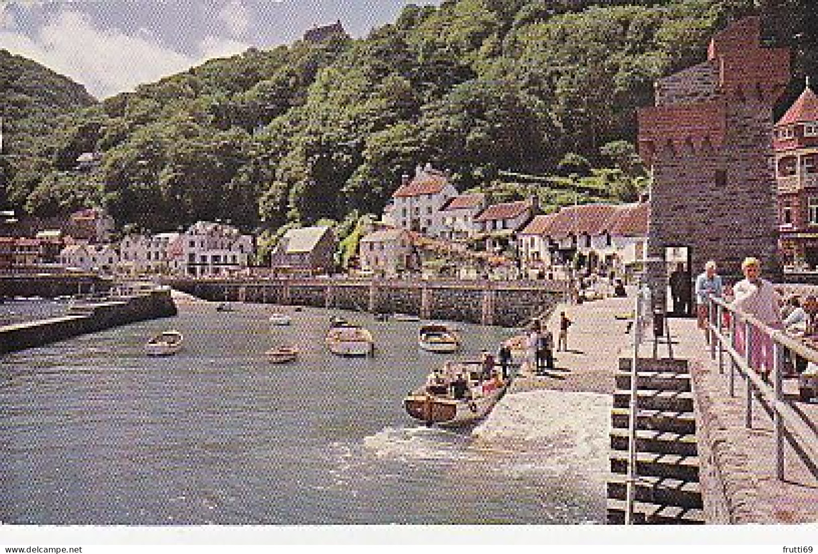 AK 214716 ENGLAND - Lynmouth Harbour And Mars Hill - Lynmouth & Lynton