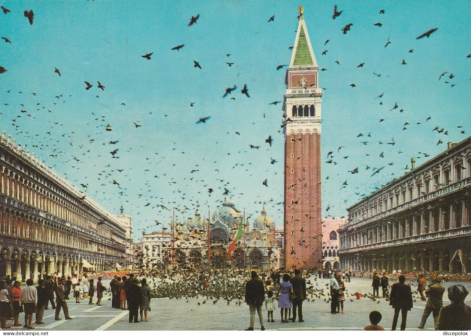 U6082 Venezia - Volo Di Piccioni In Piazza San Marco / Viaggiata 1970 - Venezia (Venedig)