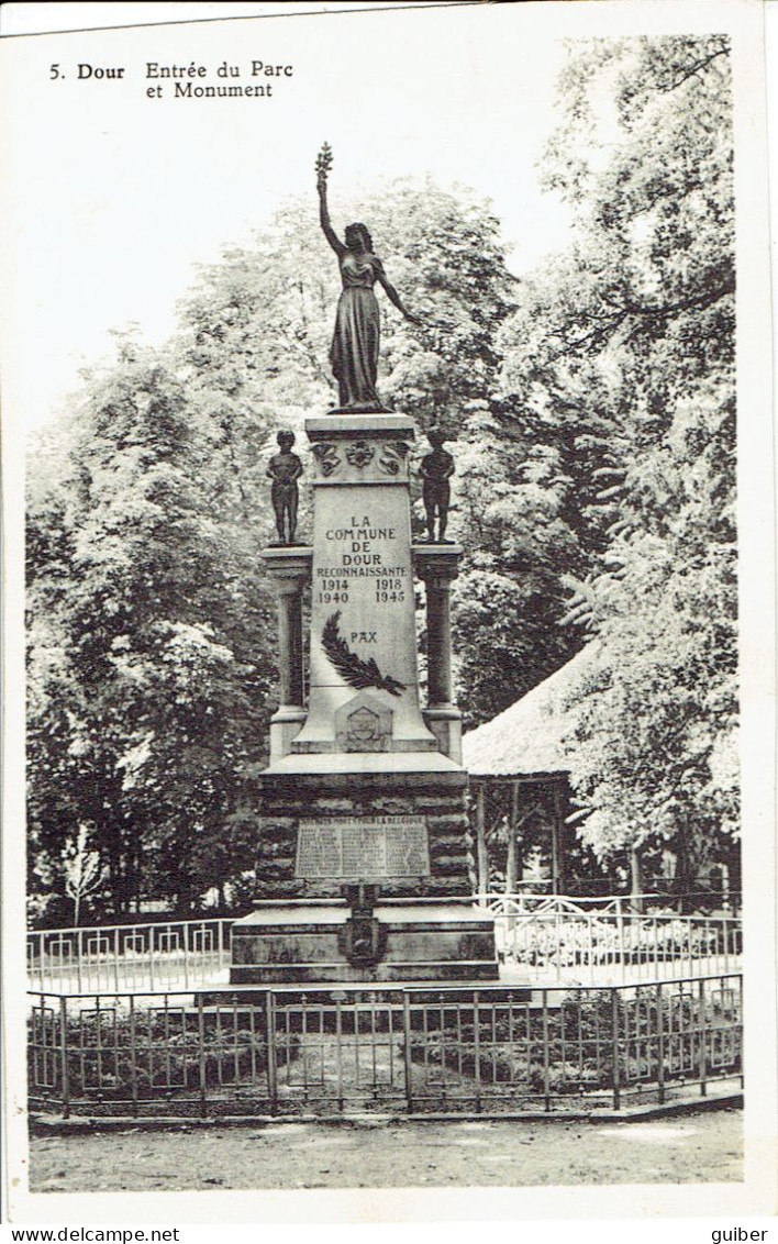 Dour Entrée Du Parc Et Monument  Guerre 1914/18 -1940/45 - Dour