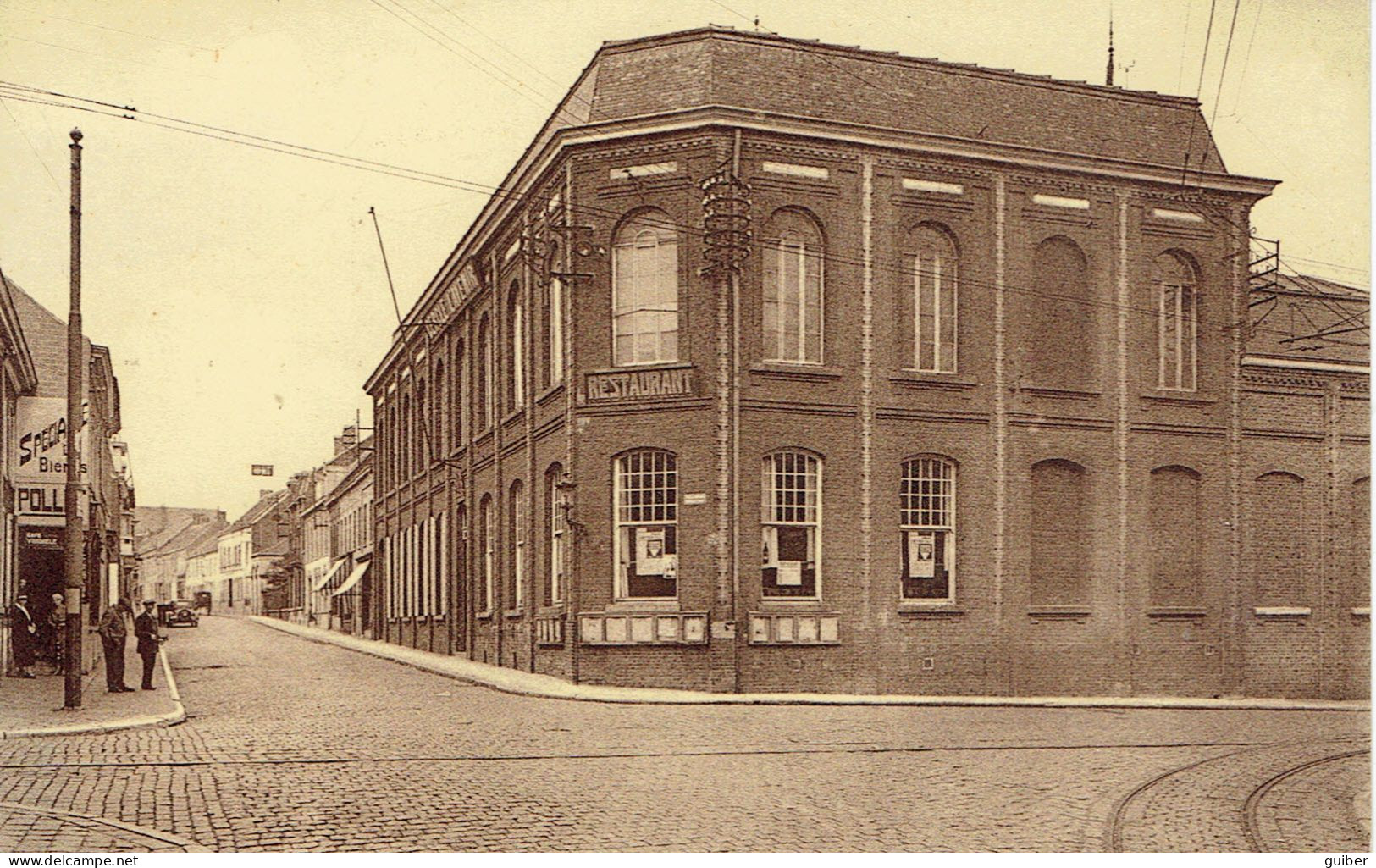 Mouscron Cercle L'avenir Et Rue Des Moulins - Moeskroen