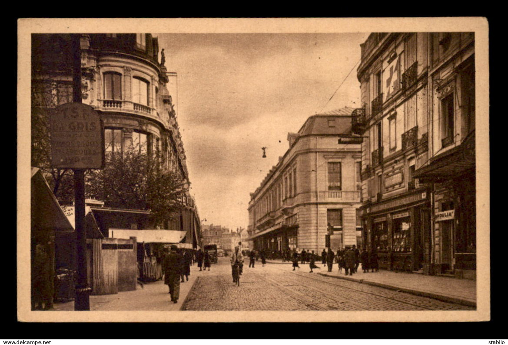 10 - TROYES - RUE DE LA REPUBLIQUE - Troyes