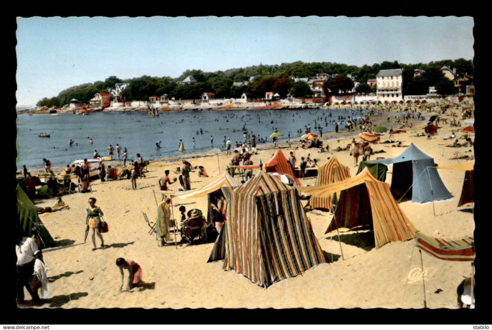 17 - ST-PALAIS-SUR-MER - LA PLAGE A L'HEURE DU BAIN - Saint-Palais-sur-Mer