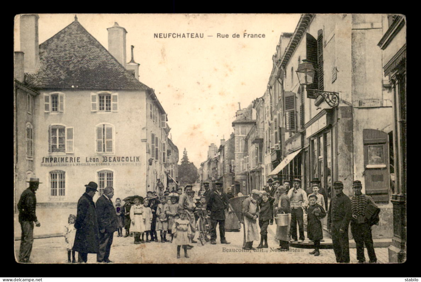 88 - NEUFCHATEAU - RUE DE FRANCE - IMPRIMERIE LEON BEAUCOLIN - Neufchateau