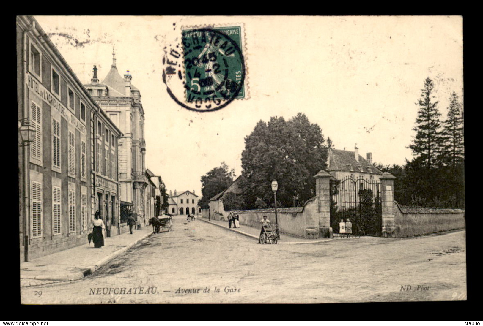 88 - NEUFCHATEAU - AVENUE DE LA GARE - Neufchateau