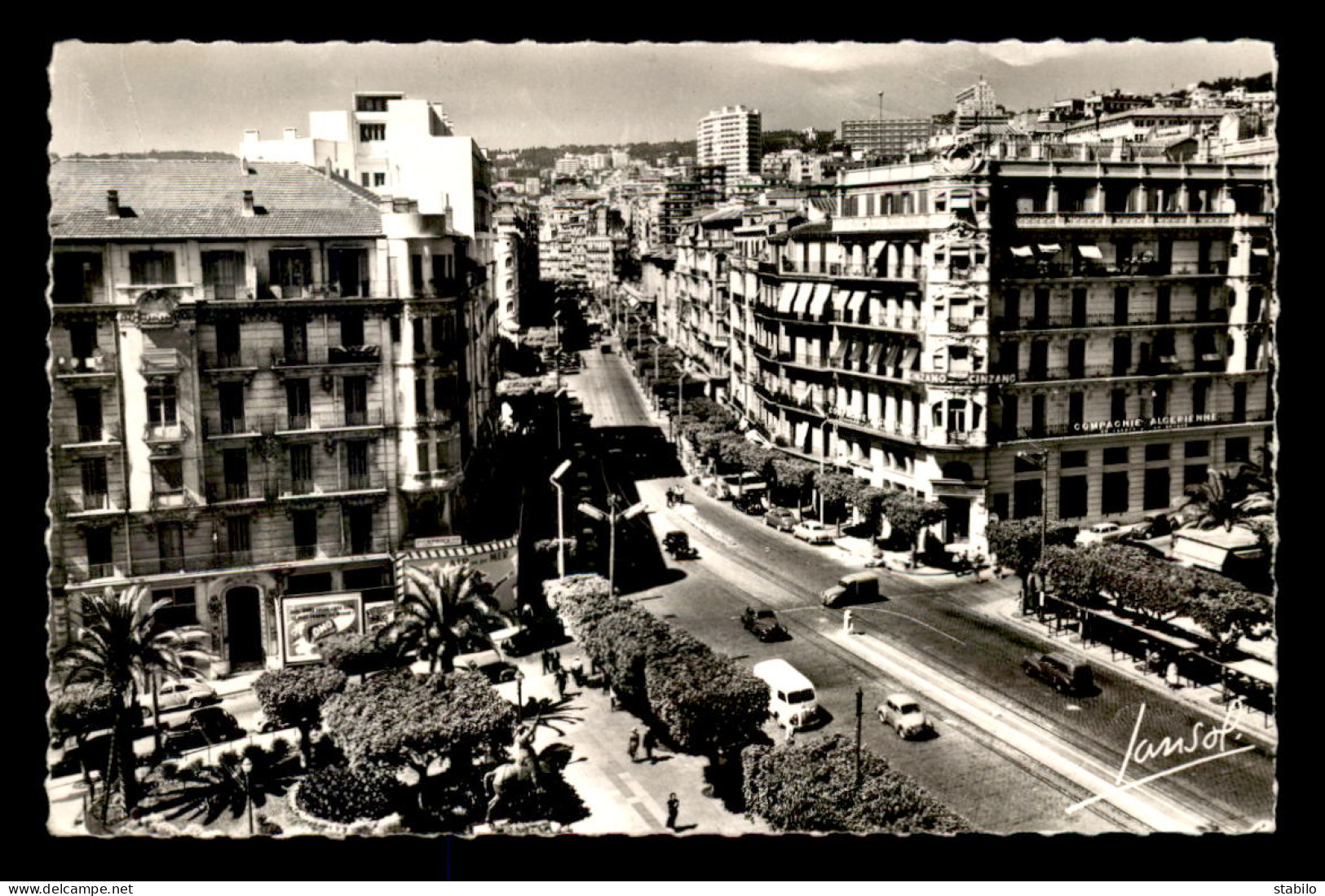 ALGERIE - ALGER - RUE MICHELET ET PLACE JEANNE D'ARC - Algiers