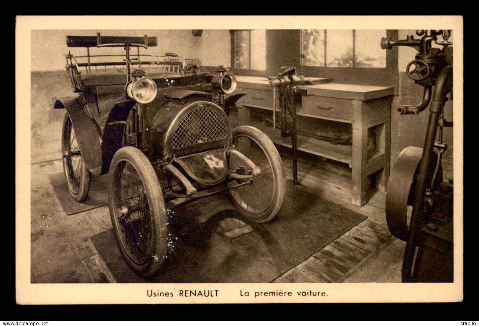 AUTOMOBILES - USINES RENAULT - LA PREMIERE VOITURE CONSTRUITE PAR M. LOUIS RENAULT - Turismo