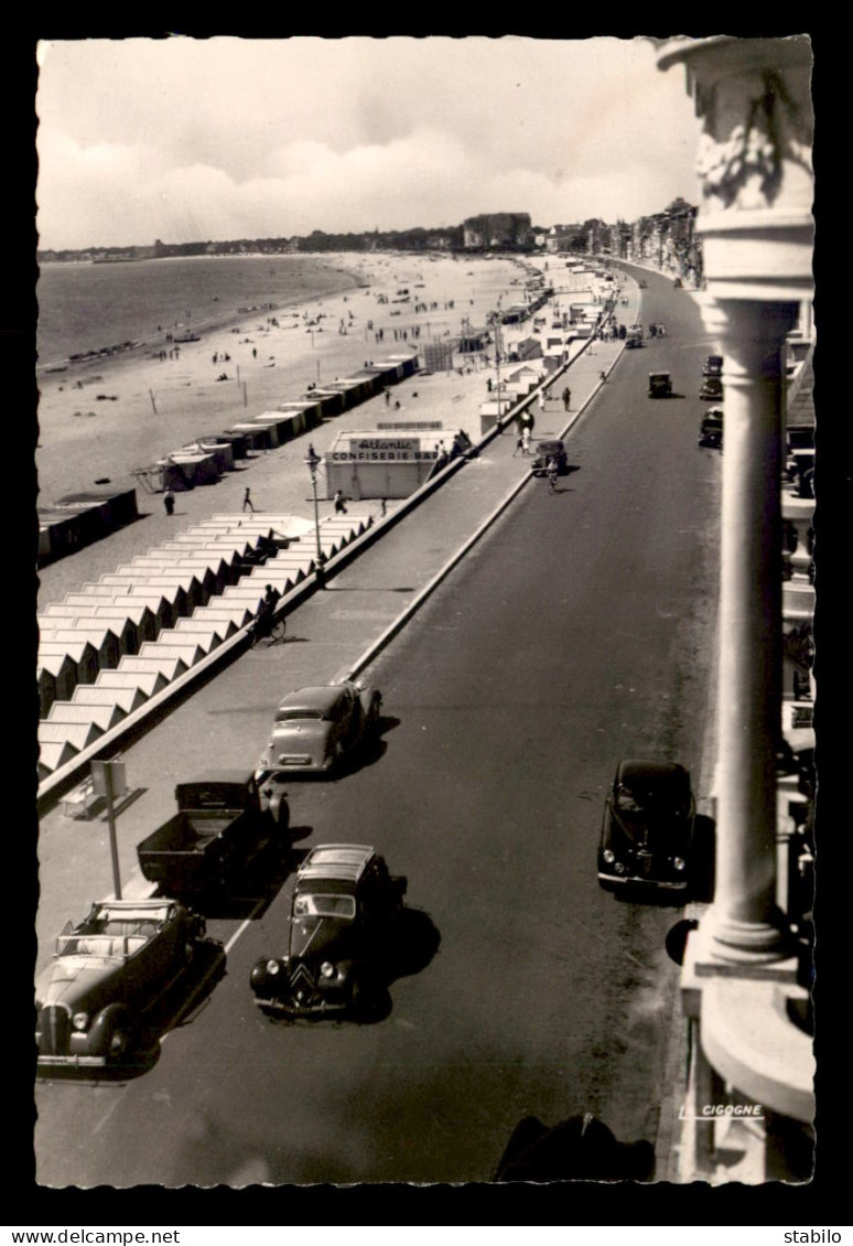 AUTOMOBILES - CABRIOLET HOTCHKISS IMMATRICULE 943 D 0 3 - LA BAULE - Passenger Cars