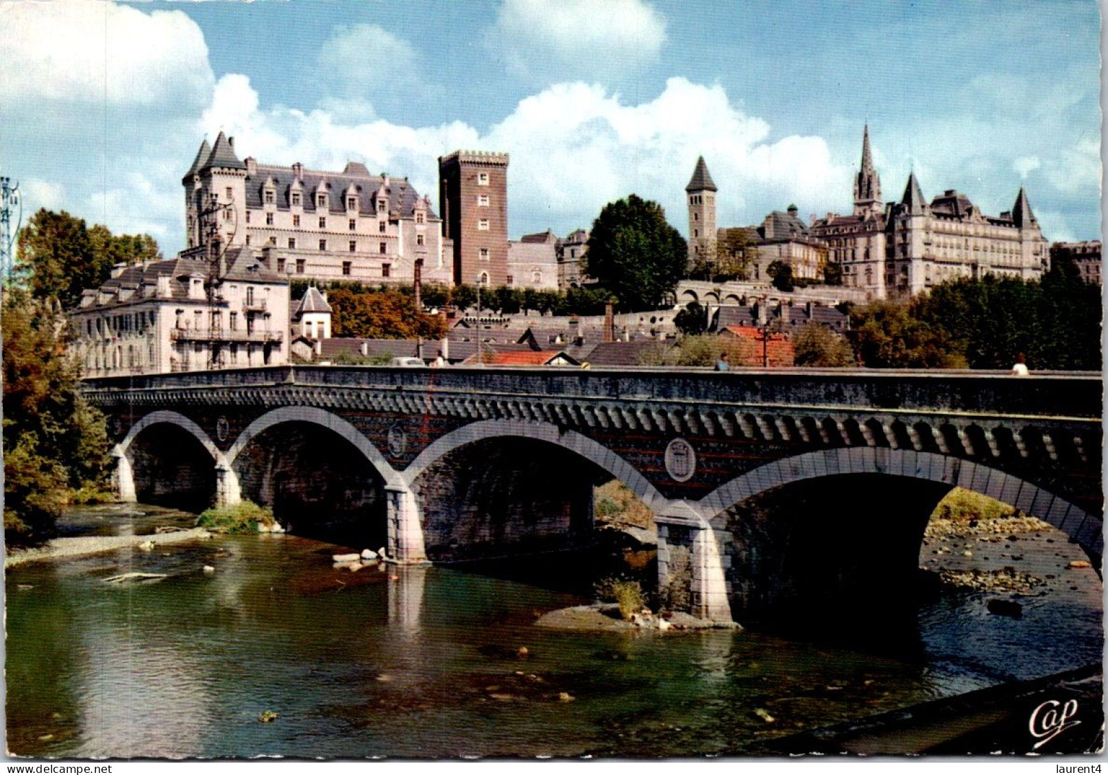 25-4-2024 (3 Z 5) France - Chateau De Pau Et Pont - Châteaux