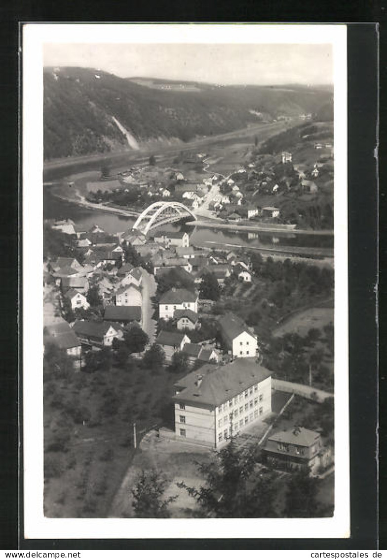 AK Stechovice N. Vlt., Blick Auf Ort Mit Brücke Und Berg  - Czech Republic