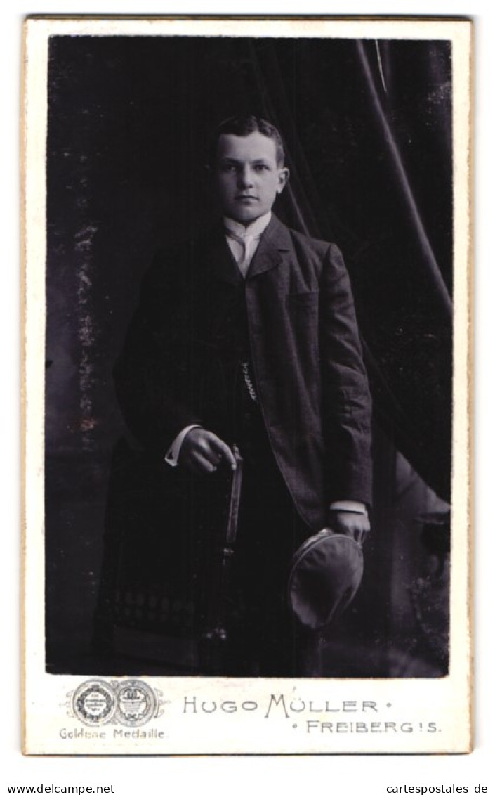 Fotografie Hugo Müller, Freiberg I. S., Fischerstr. 29, Junger Herr Im Anzug Mit Krawatte  - Anonyme Personen