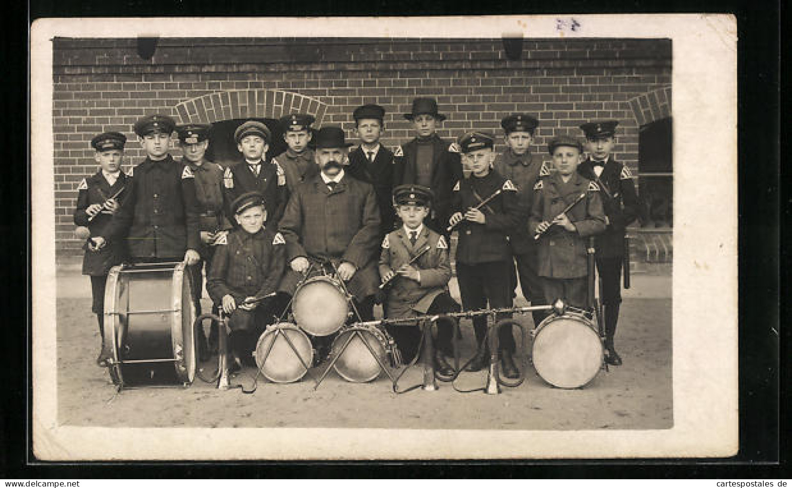 Foto-AK Jungen In Einer Musikkapelle Mit Uniform  - War 1914-18