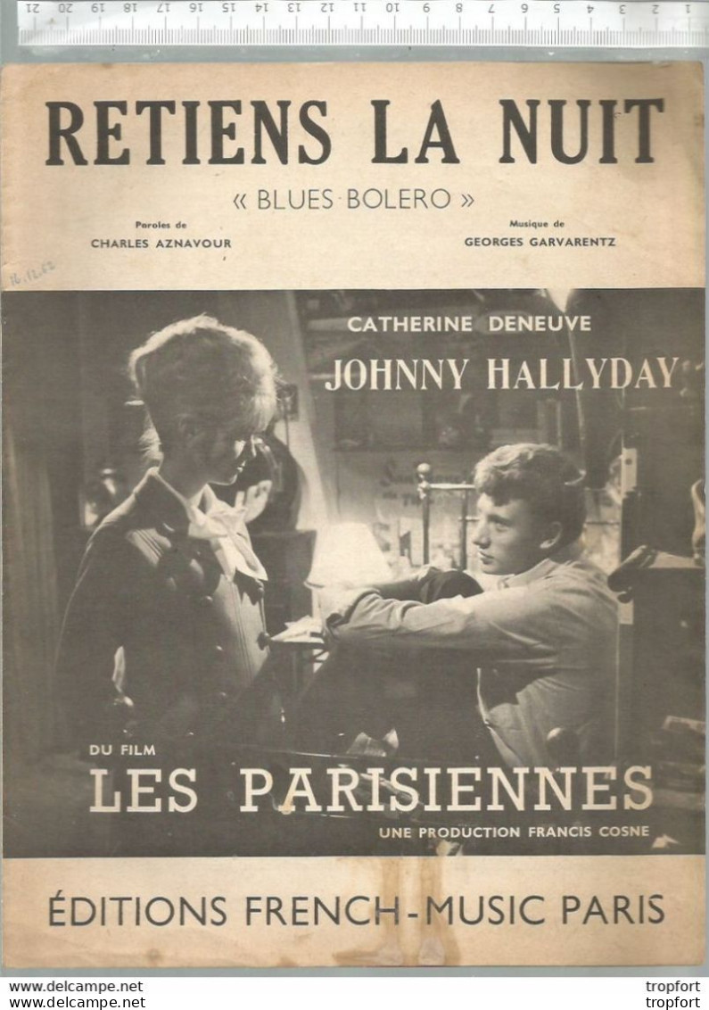 Po // Vintage // Partition Musicale Ancienne 1962 JOHNNY HALLYDAY Retiens La Nuit Catherine DENEUVE Paroles AZNAVOUR - Partituren