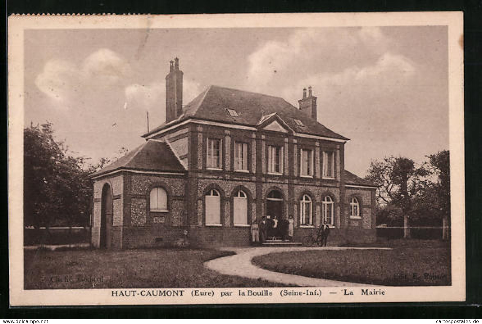 CPA Haut-Caumont, La Mairie Par La Bouille  - Autres & Non Classés