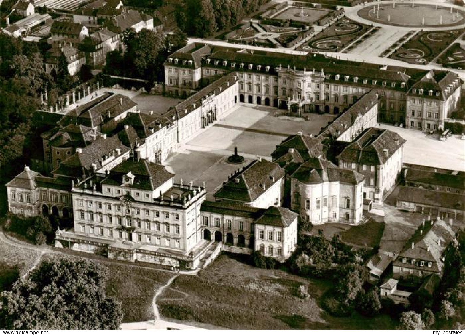 73893107 Ludwigsburg  Wuerttemberg Schloss Ludwigsburg Fliegeraufnahme  - Ludwigsburg