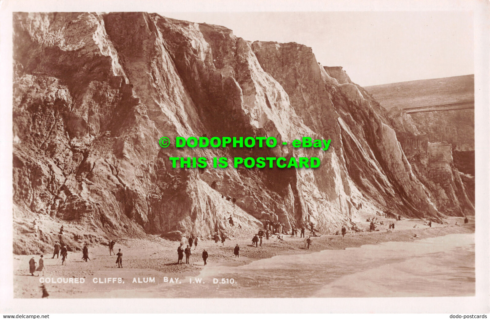 R495931 Coloured Cliffs. Alum Bay. Dean Sandown. RP - Monde