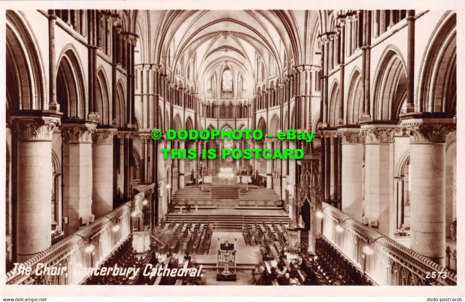 R495999 Canterbury Cathedral. The Choir. Photo Precision. English Series - Mundo
