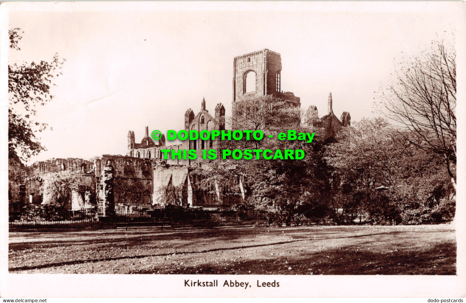 R496023 Kirkstall Abbey. Leeds. M. And L. National Series. 1951 - Monde