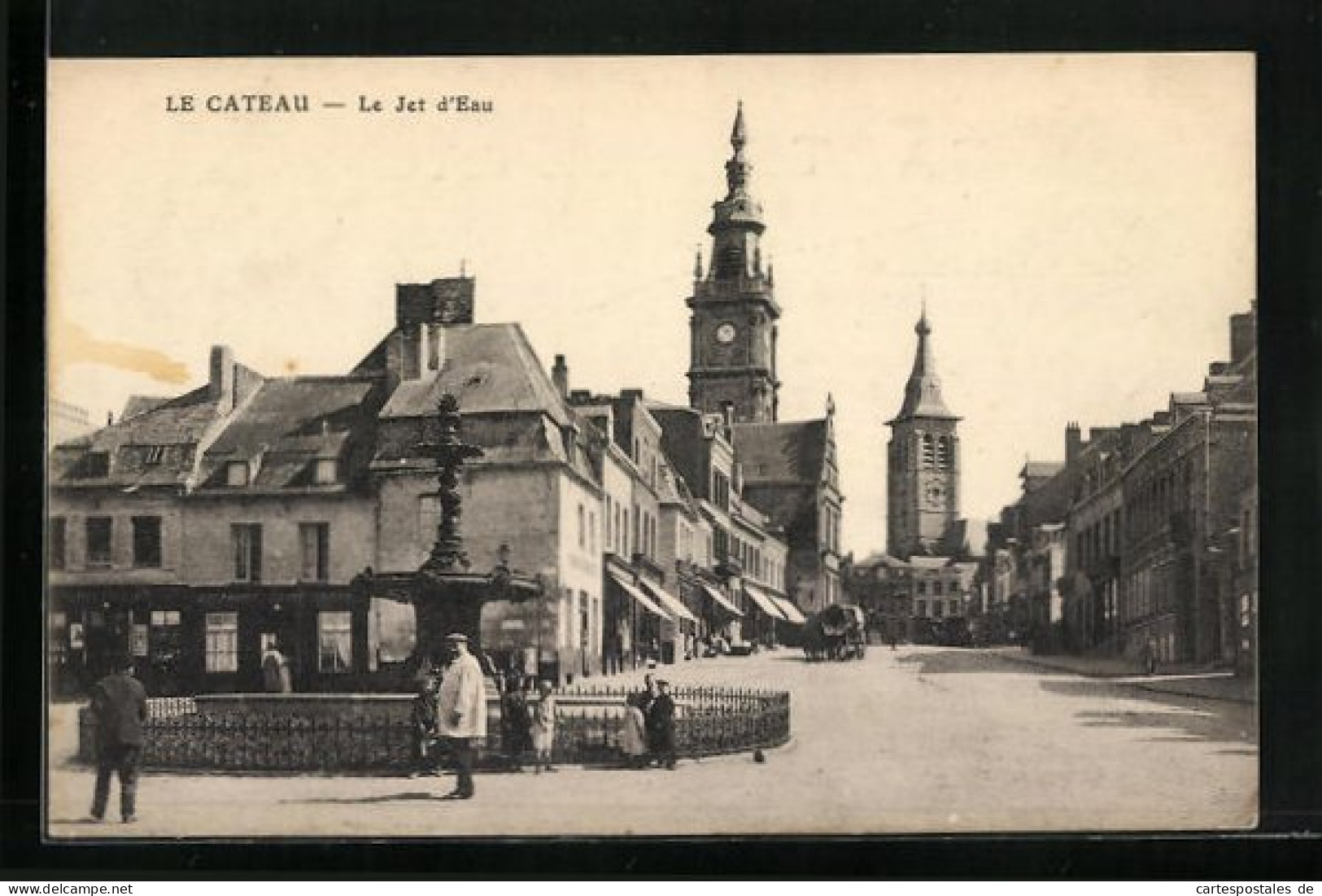 CPA Le Cateau, Le Jet D`Eau  - Le Cateau