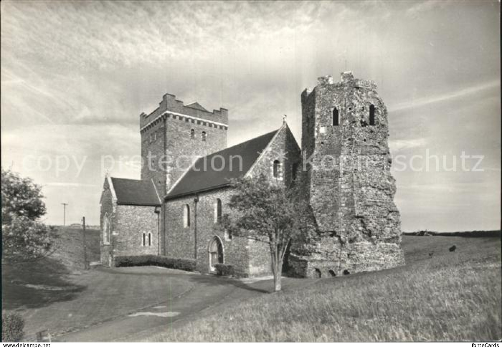72280432 Dover Kent Castle Roman Lighthouse Saxon Church St. Mary Castro Dover - Autres & Non Classés