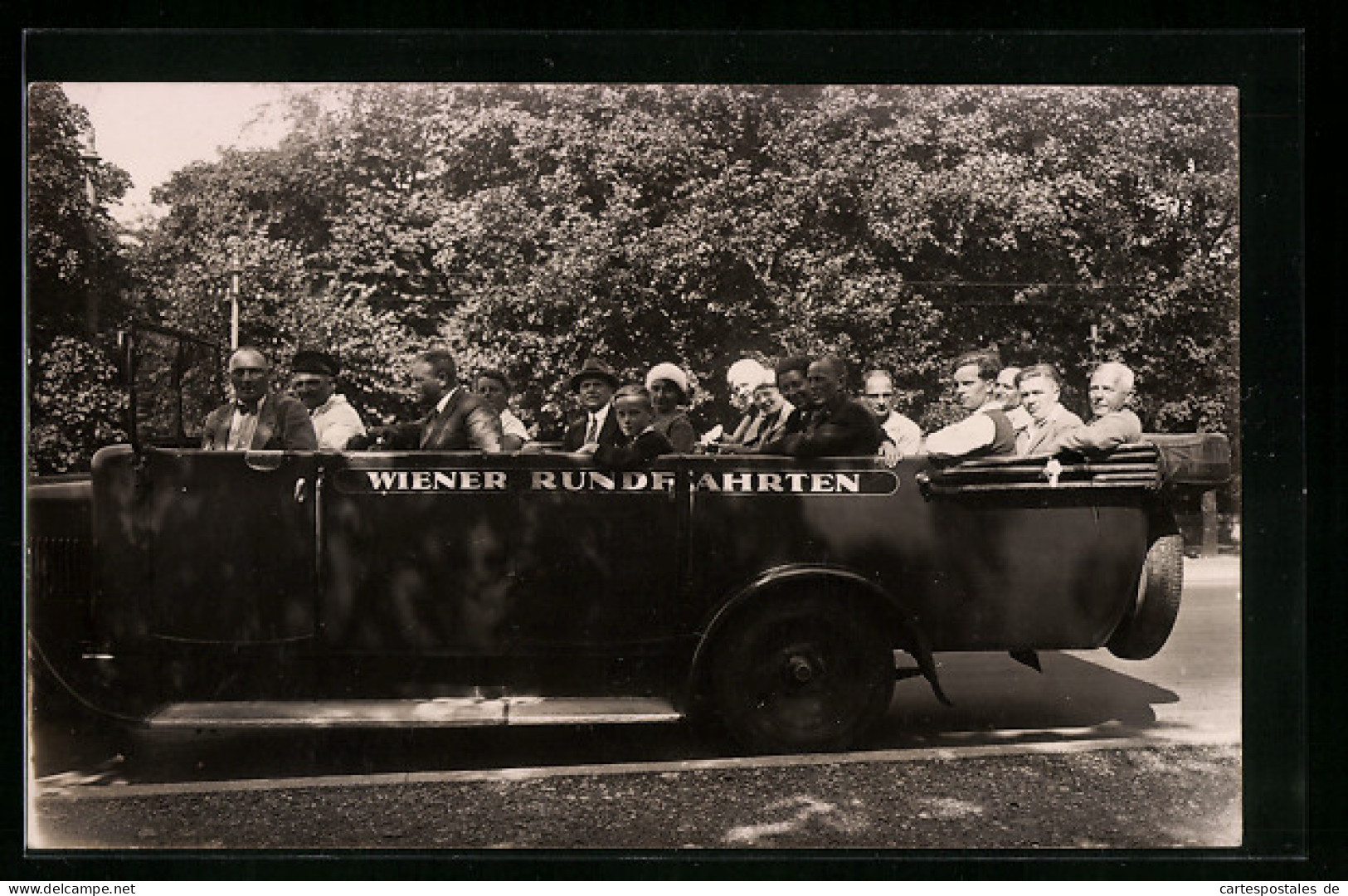 AK Wiener Rundfahrten, Jos. Krautstofl, Autobus Mit Passagieren  - Autobus & Pullman