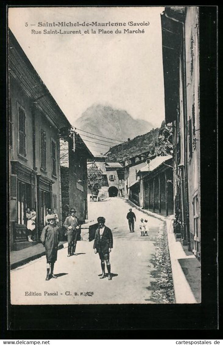 CPA Saint-Michel-de-Maurienne, Rue Saint-Laurent Et La Place Du Marché  - Saint Michel De Maurienne