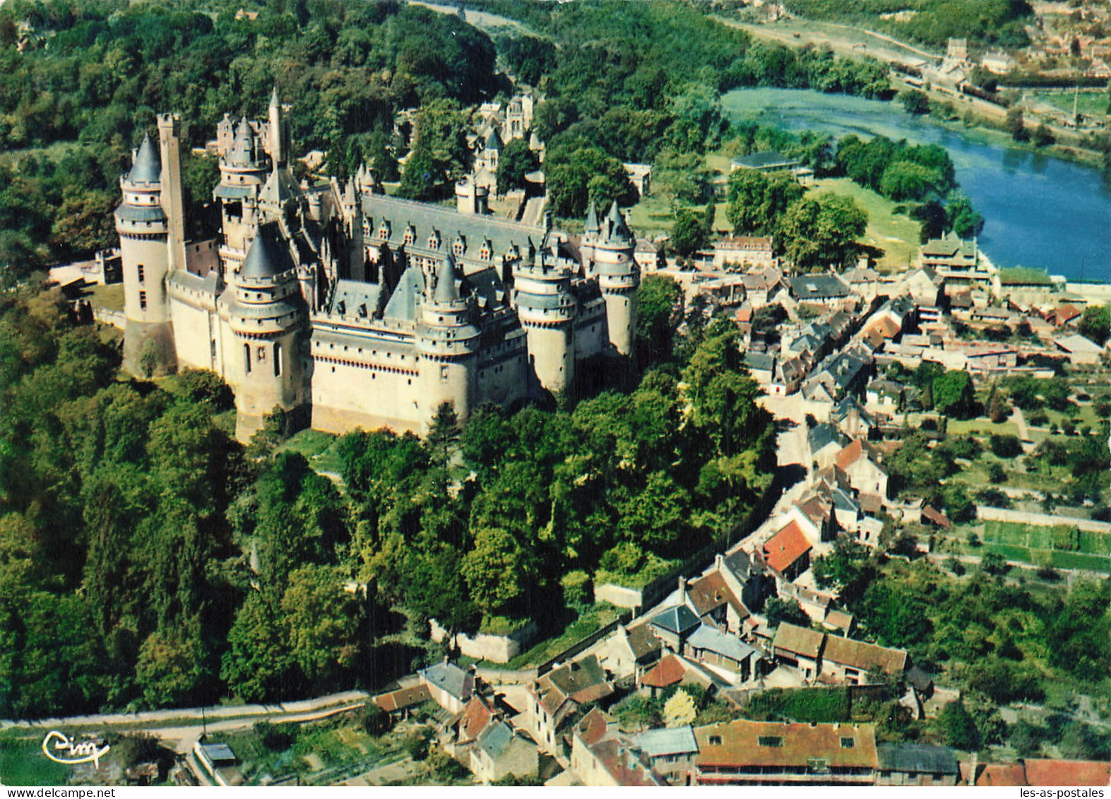 60  PIERREFONDS LE CHÂTEAU - Pierrefonds