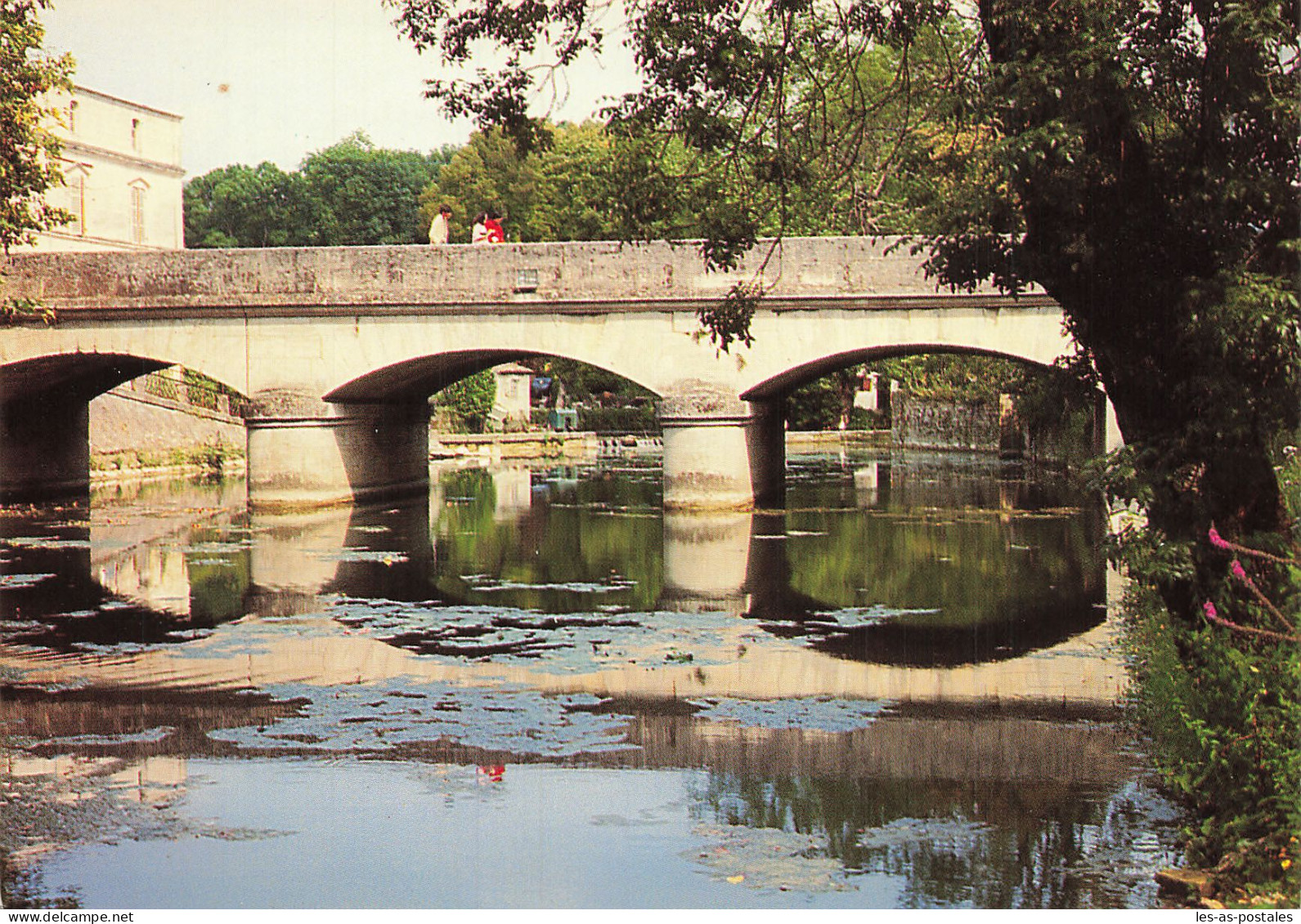 17  JONZAC LE PONT SUR LA SEUGNE  - Jonzac