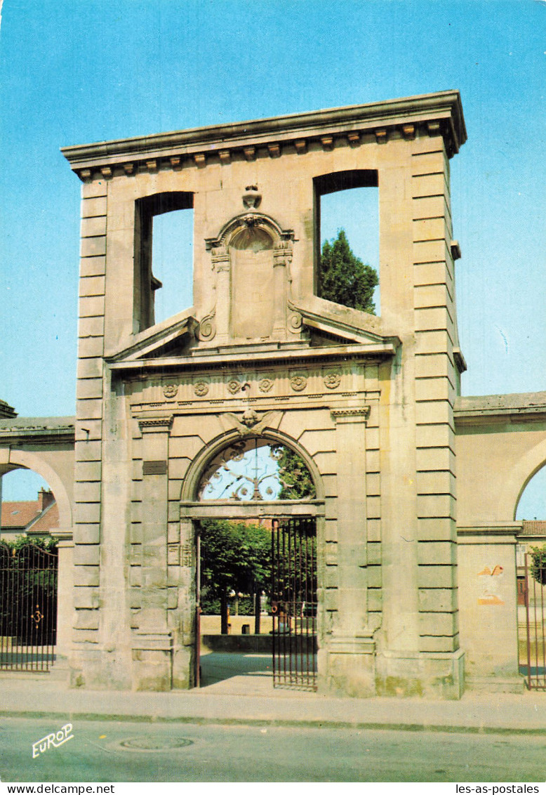 51 VITRY LE FRANCOIS LA PORTE DE L ANCIEN COUVENT - Vitry-le-François