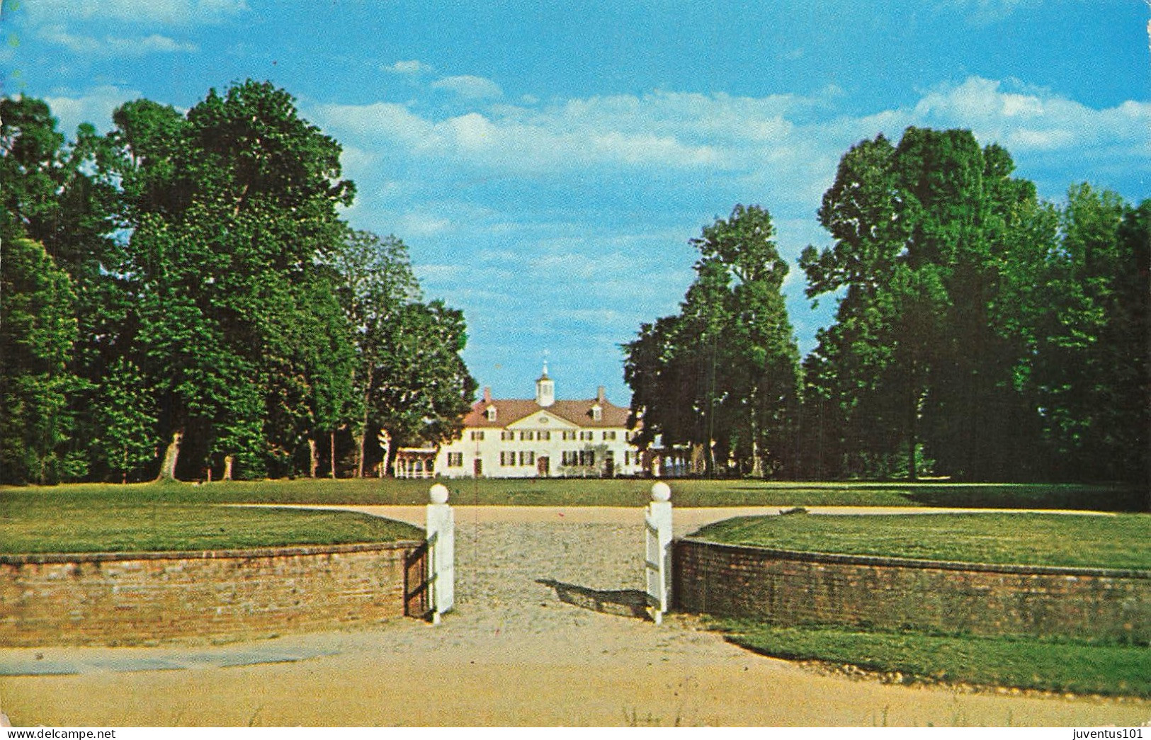 CPSM The West Front Of Mount Vernon As Seen From The Bowling Green Gate     L2872 - Altri & Non Classificati