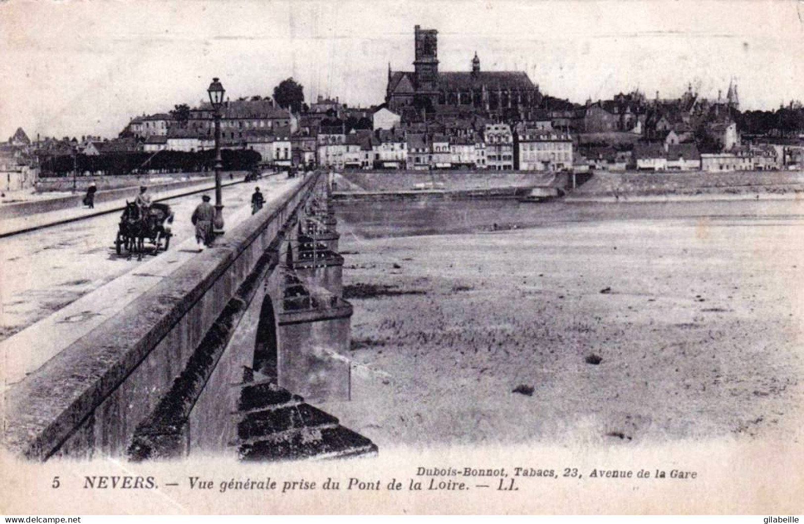 58 - Nievre -  NEVERS  -  Vue Generale Prise Du Pont De La Loire - Nevers