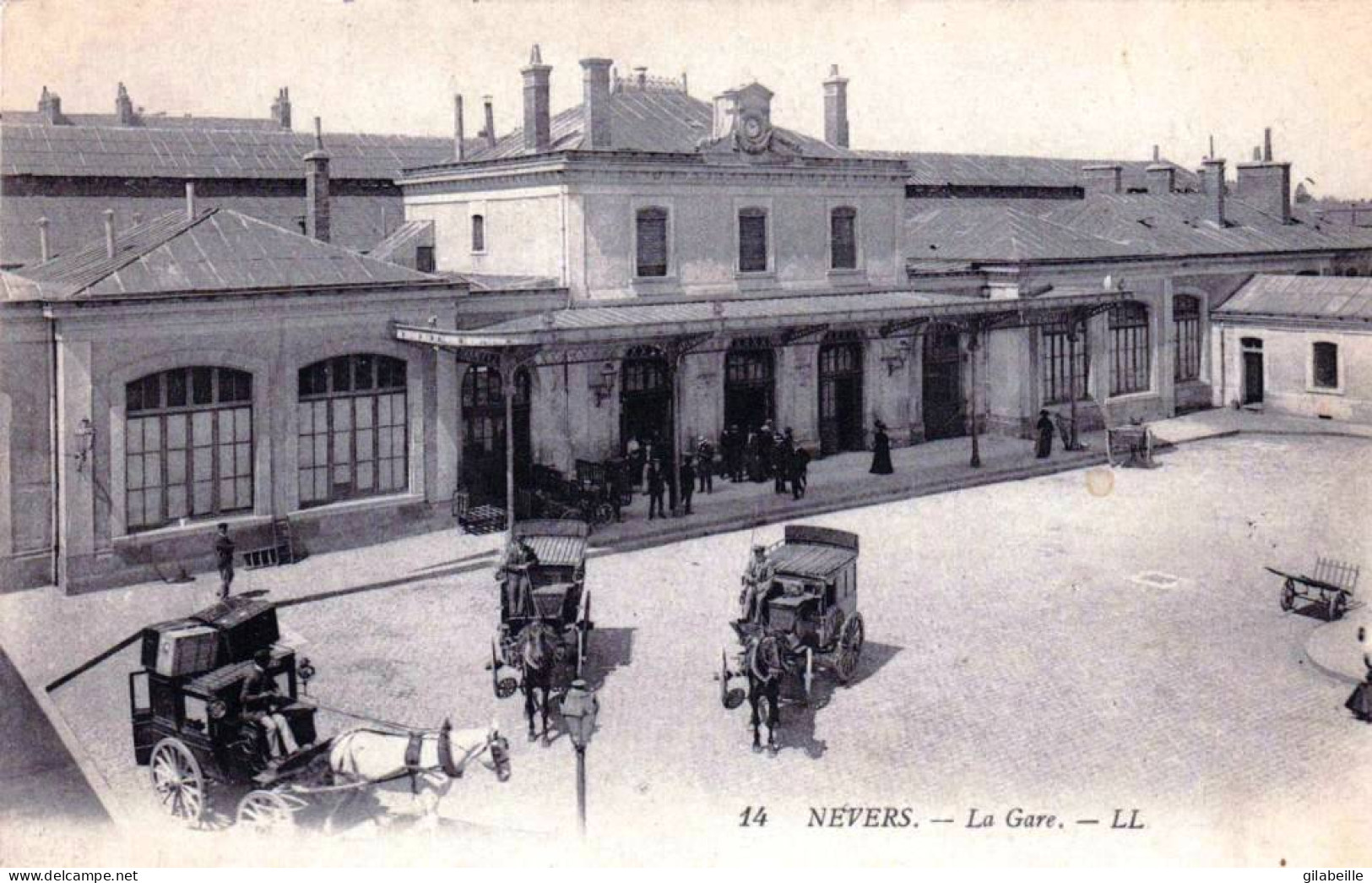 58 - Nievre -    NEVERS -  La Gare - Nevers