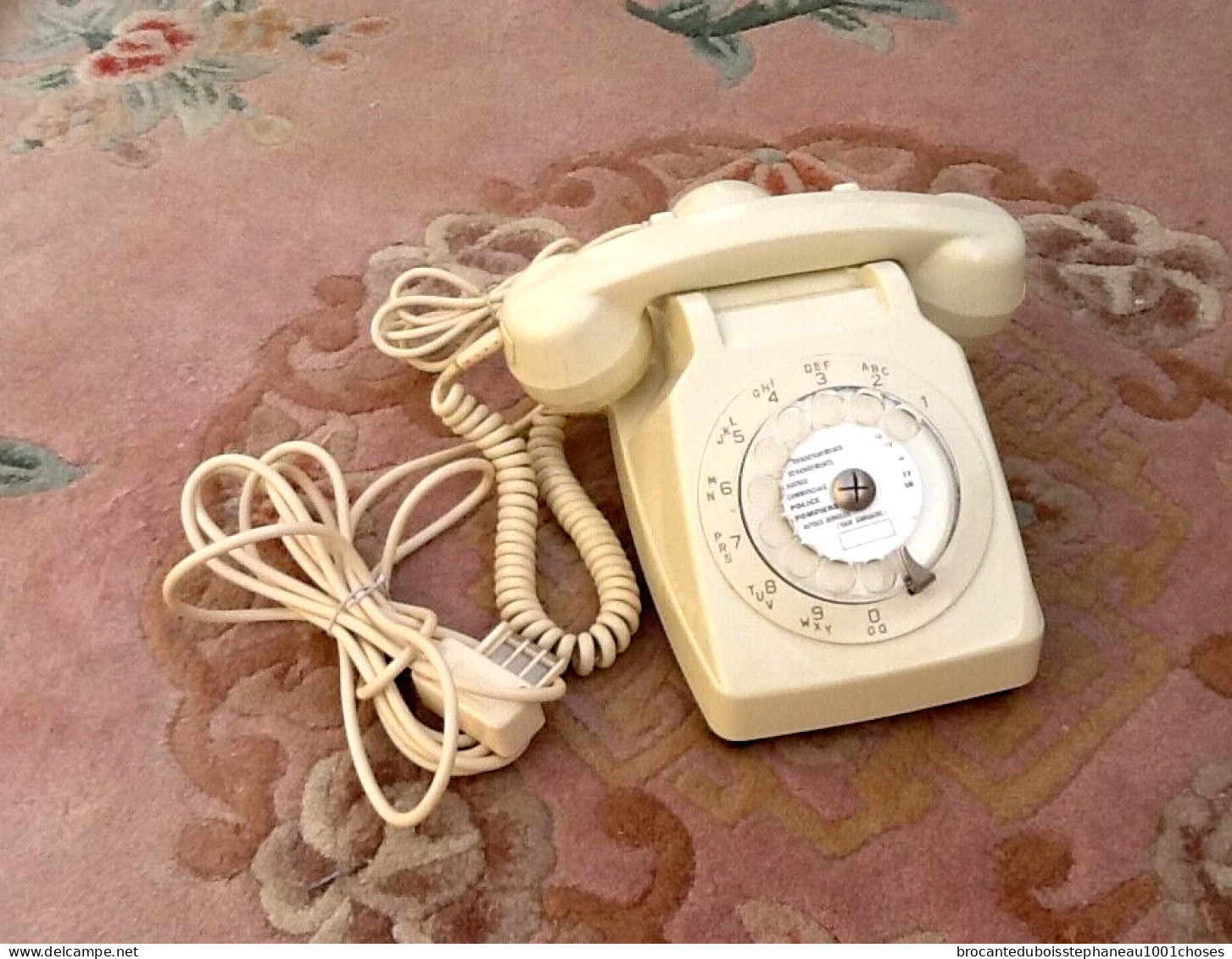 Années 1980 Téléphone à Cadran H.P.F 74 Bonneville (Haute-Savoie) Socotel Modèle S63 - Telefoontechniek
