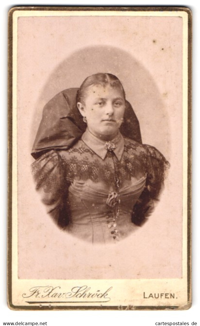 Fotografie Fr. Xaver Schröck, Laufen, Bezirksamtsgasse, Junge Frau Im Taillierten Kleid  - Anonymous Persons