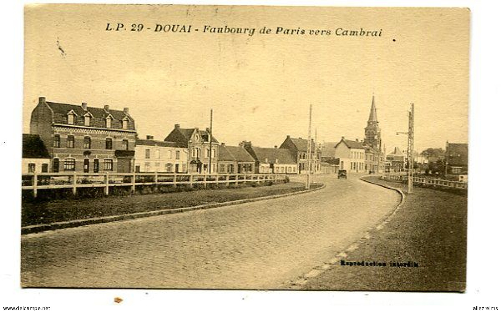 CPA  59 : DOUAI   Fg De Paris         VOIR  DESCRIPTIF  §§§ - Douai