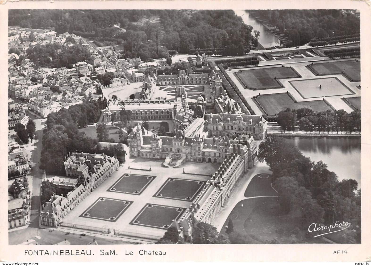 77-FONTAINEBLEAU LE CHATEAU-N° 4401-C/0317 - Fontainebleau