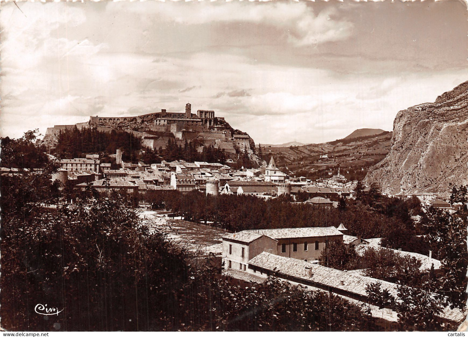 04-SISTERON-N° 4402-C/0199 - Sisteron