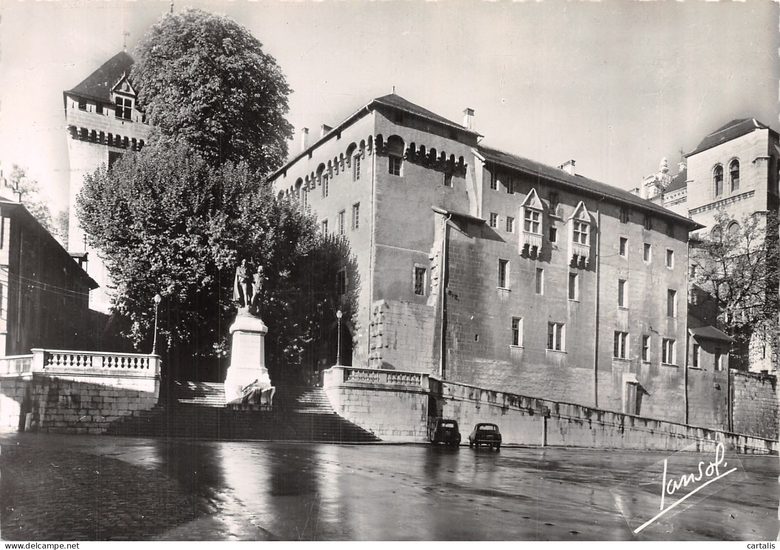 73-CHAMBERY LE CHATEAU DES DUCS DE SAVOIE-N° 4403-B/0337 - Chambery