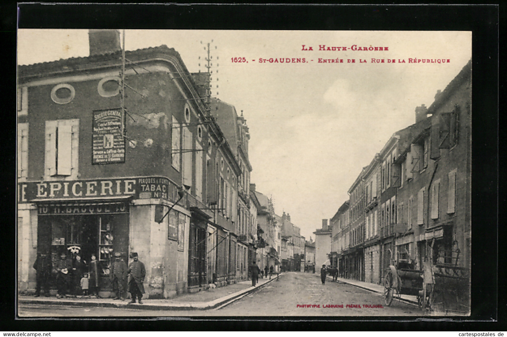 CPA St-Gaudens, Entree De La Rue De La Republique  - Saint Gaudens