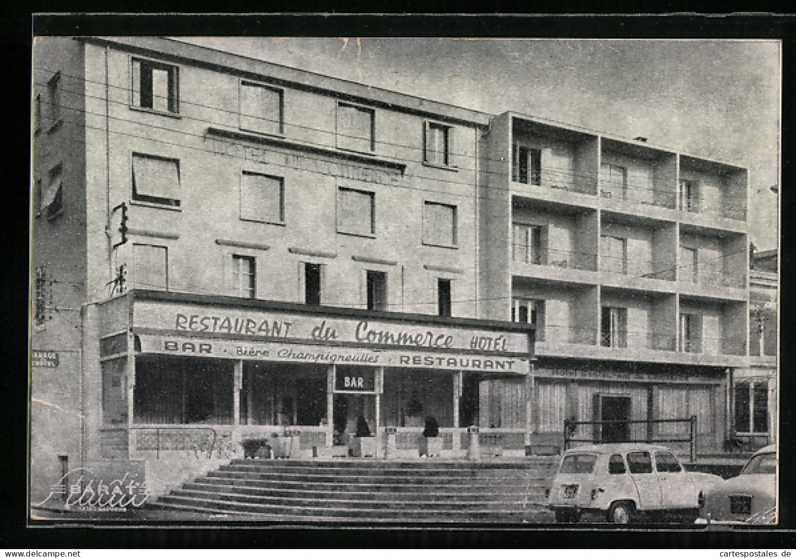 CPA Saint-Gaudens, Facade De L'Hotel, Vue De La Place Du Foirail  - Saint Gaudens