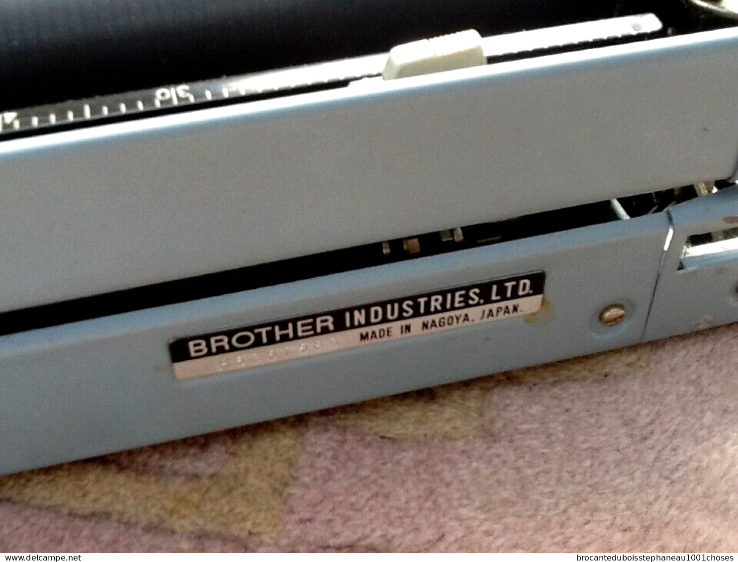 Machine à écrire portative de 1966  Brother Industries LTD  Made in Magoya Japan