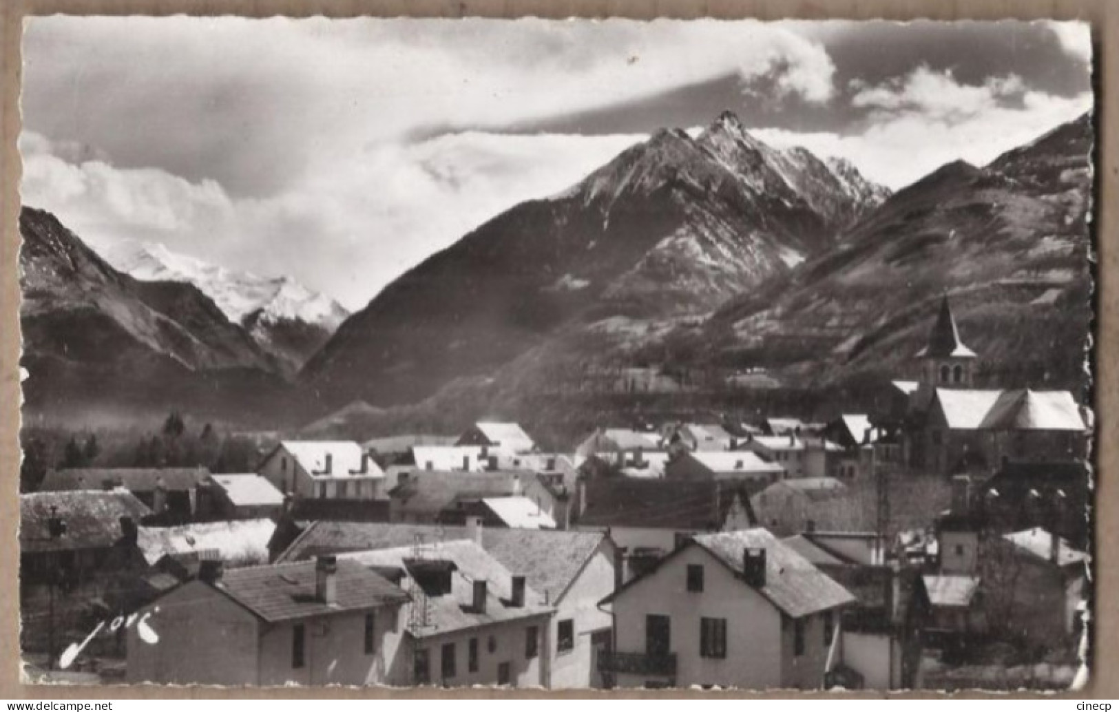 CPSM 65 - ARGELES GAZOST - Très Jolie Vue Générale D'une Partie Du Village - Détails Maisons - Argeles Gazost